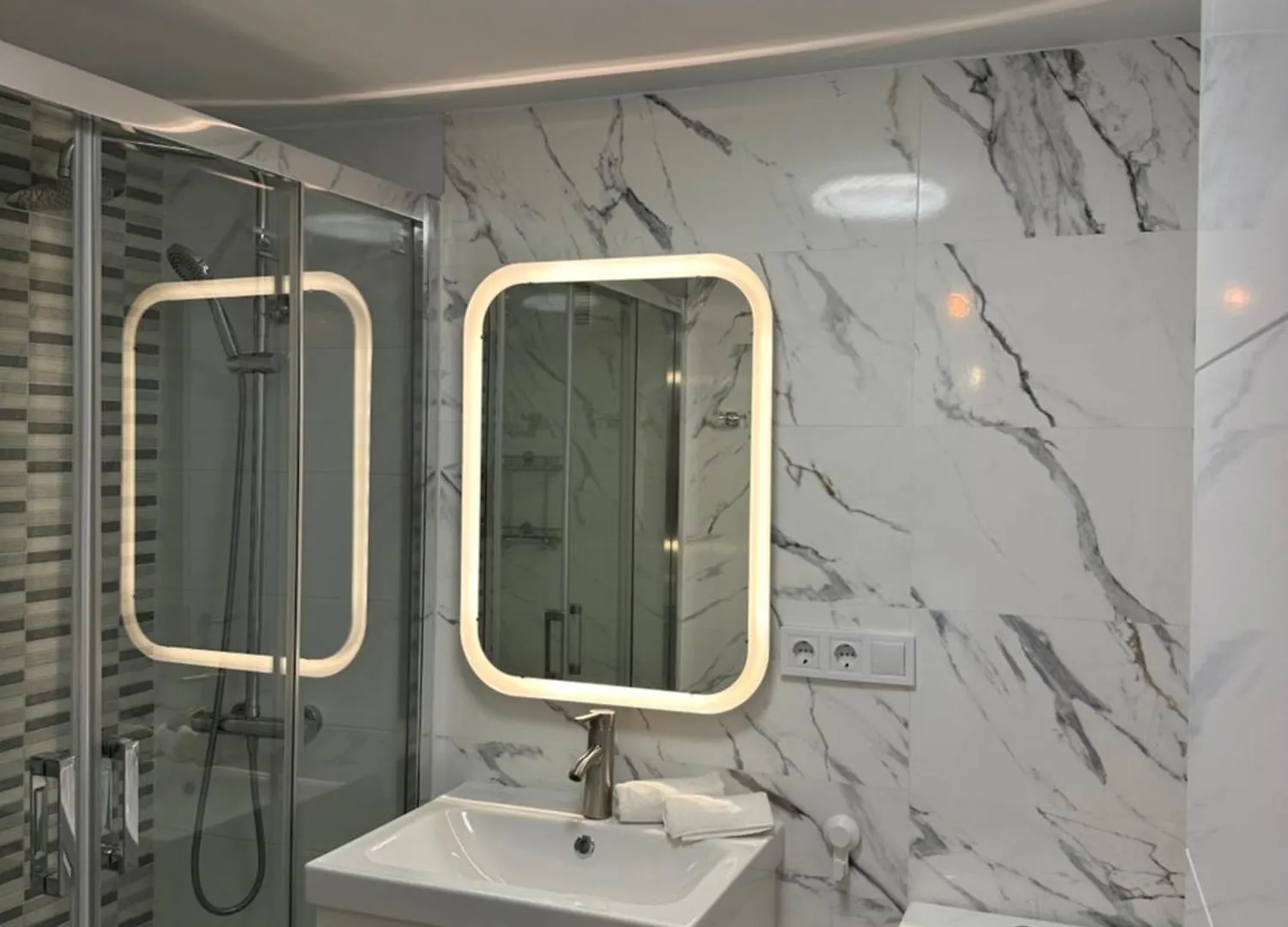 Apartment With Panoramic View 베날마데나코스타